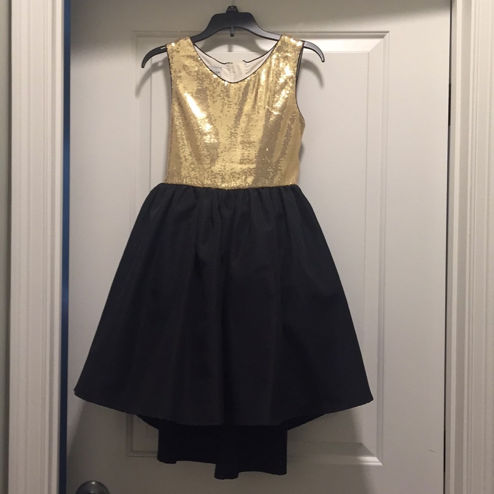 Girl’s Party Dress
